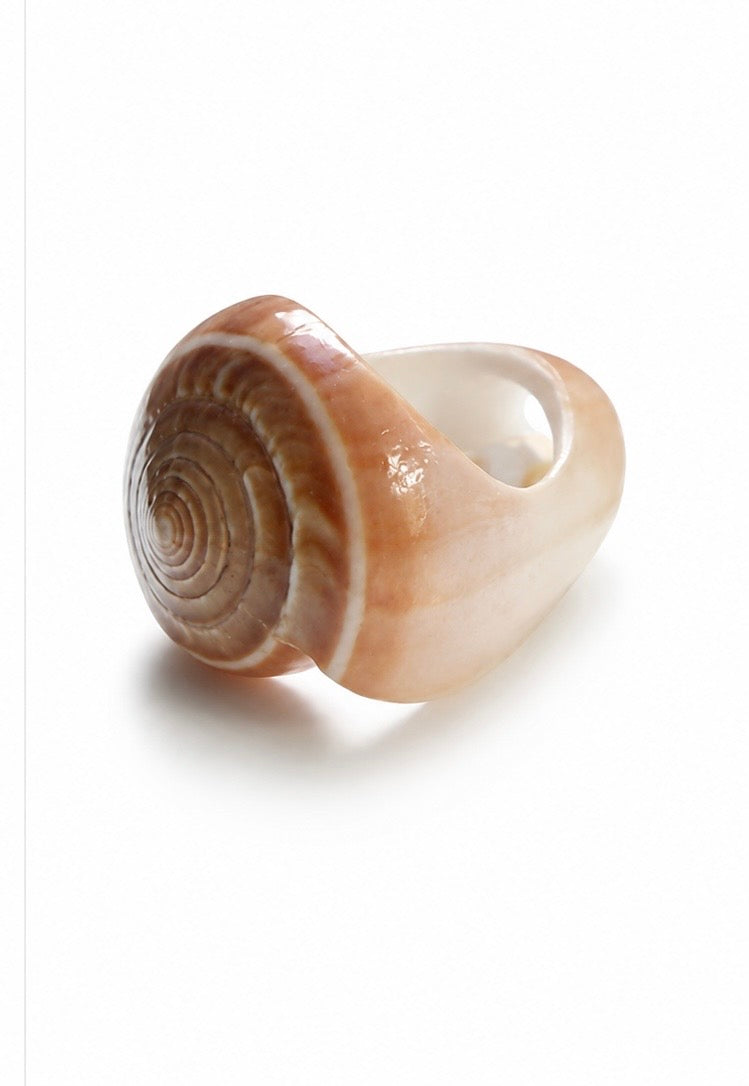 Thalassa Shell Ring
